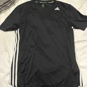 Adidas men’s shirt